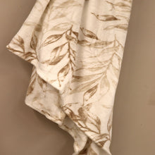 Load image into Gallery viewer, cream leaf printed coral fleece throw -cq linen