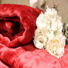 Load image into Gallery viewer, red flannel comforter set- cq linen