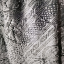 Load image into Gallery viewer, Flannel Embossed Throw - CQ Linen